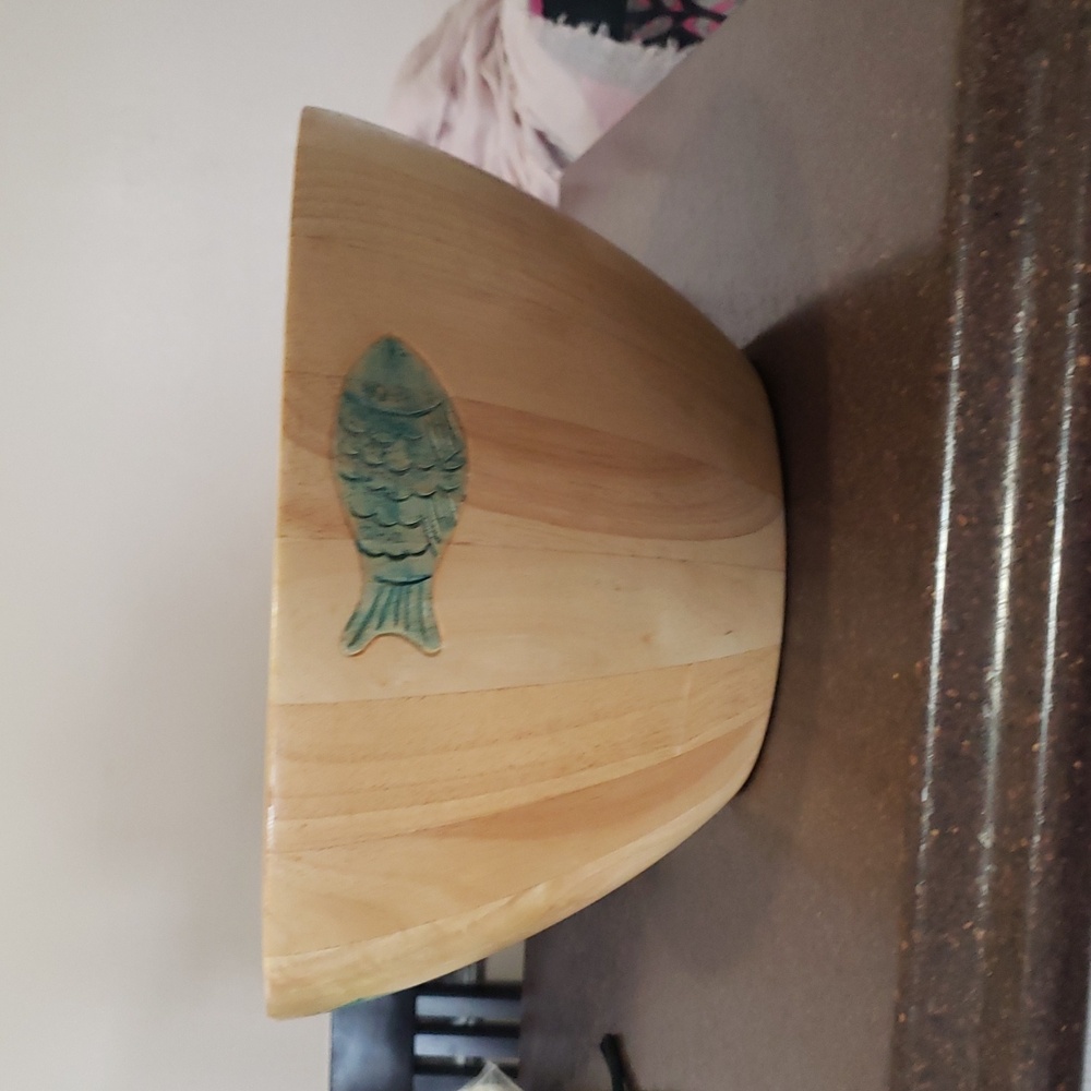 1999 Clay Art Wooden Bowl W/Hand Painted Fish.